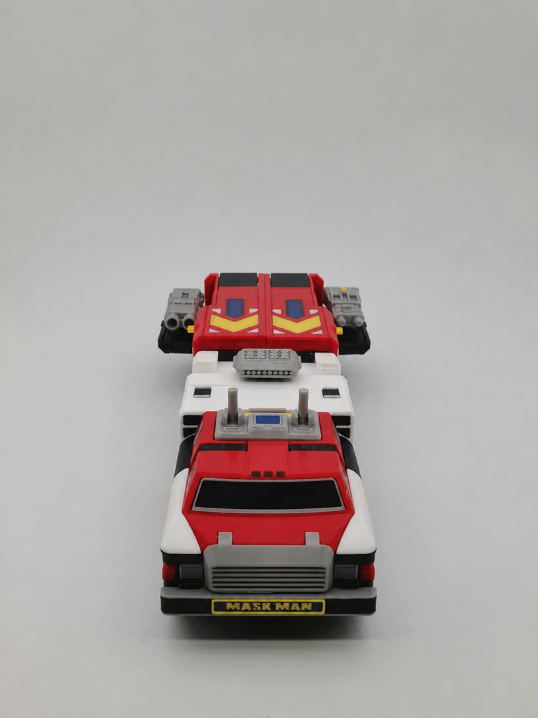 Land Galaxy vehicle mode front view from Maskman