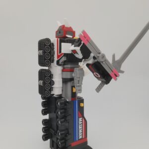 Maskman Great Five robot side view with sword