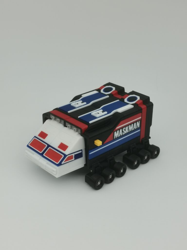 Maskman Great Five blue red and white truck component