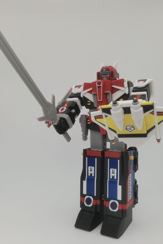 3D-printed Maskman Great Five robot toy with sword